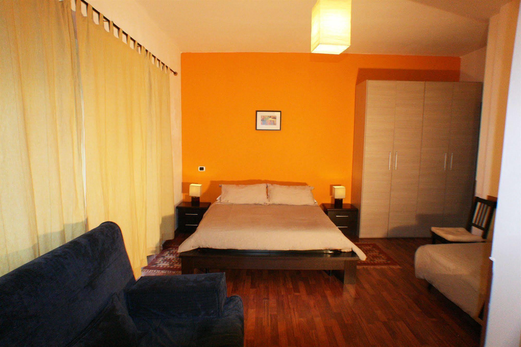 Lt Rooms Rom Exteriör bild